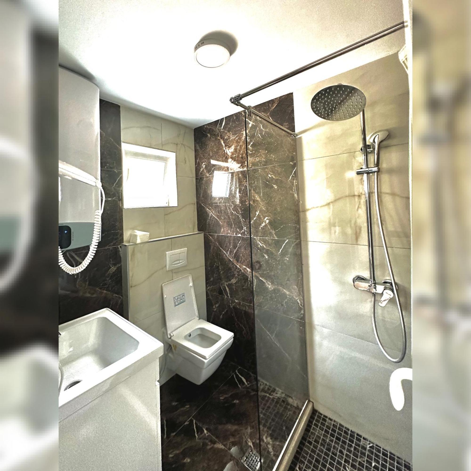 Breezy Hotel Valbone Zewnętrze zdjęcie