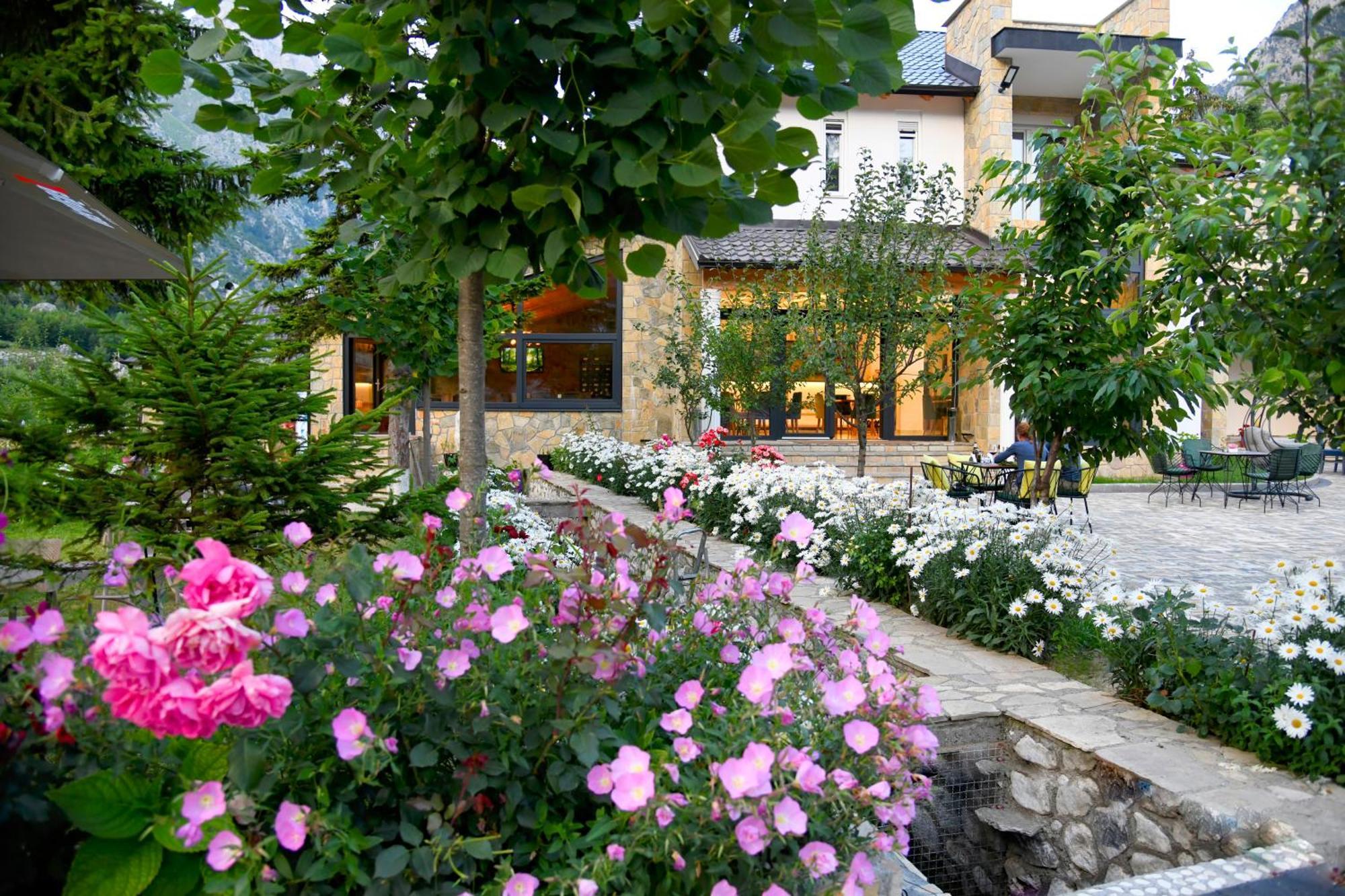 Breezy Hotel Valbone Zewnętrze zdjęcie