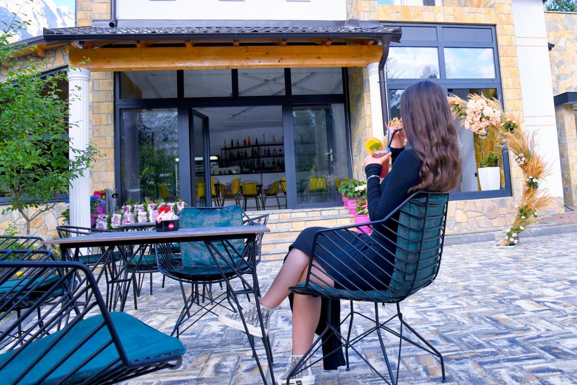 Breezy Hotel Valbone Zewnętrze zdjęcie