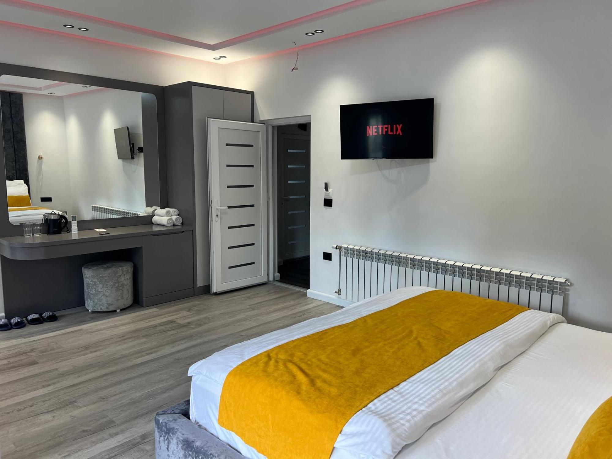 Breezy Hotel Valbone Zewnętrze zdjęcie